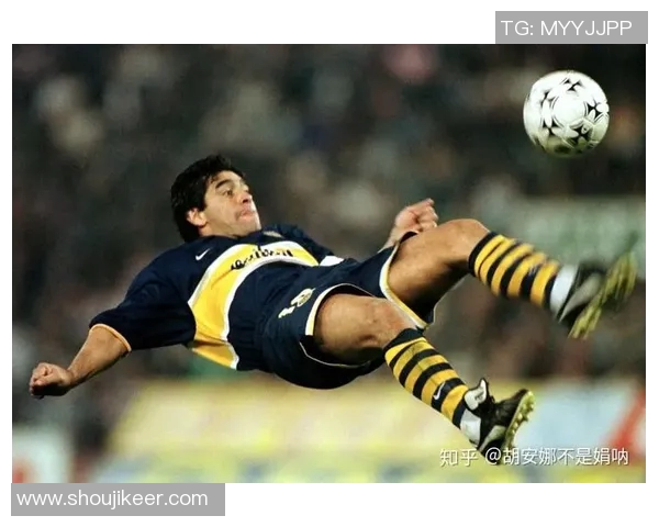 足球传奇马拉多纳精彩瞬间回顾与经典照片全集