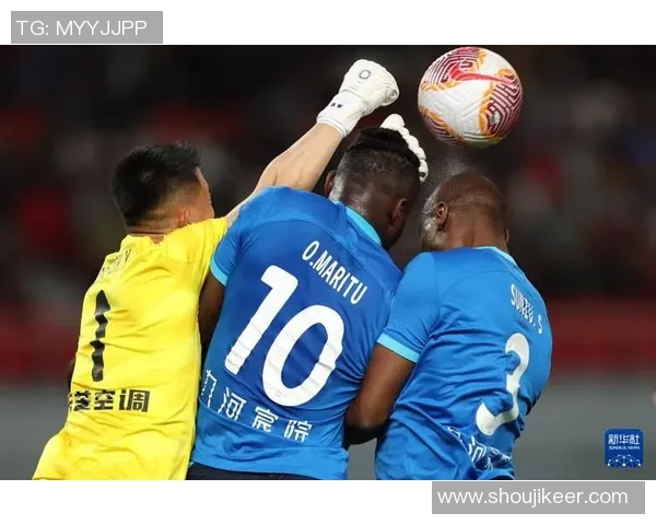 当今足球界的十位超级明星及其辉煌成就解析